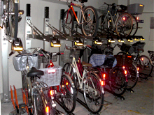 ハイネス立川、自転車・垂直昇降式2段ラック導入実績写真3