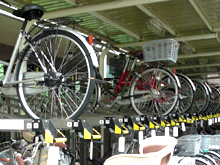 サンヴェール調布多摩川、自転車・垂直昇降式2段ラック導入実績写真4